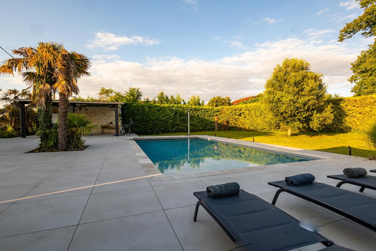 Villa Au Petit Bonheur Avec Clim - Hameau Au Calme - Piscine Chauffee - Petanque Moncrabeau Esterno foto